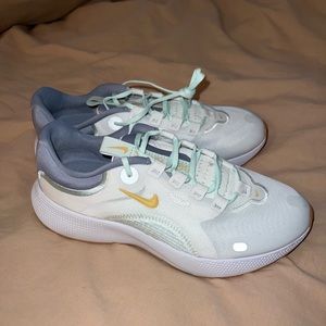 Nike Women’s gym shoes